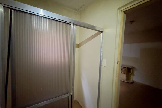 Banheiro fundos de casa para alugar com 3 quartos, 100m² em Parque Continental I, Guarulhos