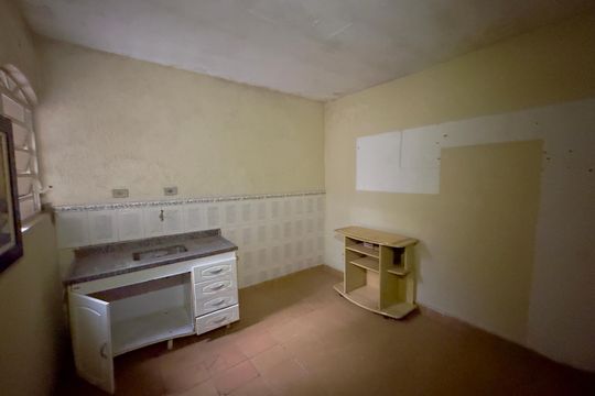 Cozinha fundos de casa para alugar com 3 quartos, 100m² em Parque Continental I, Guarulhos