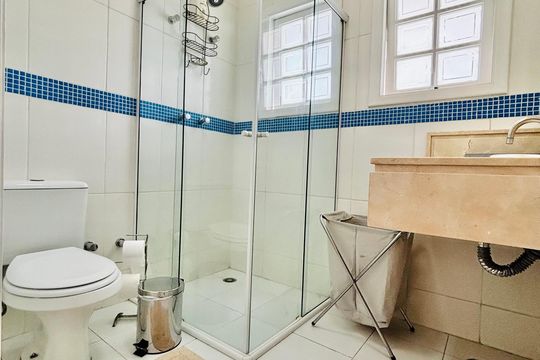 Banheiro da Suíte 3 de casa de condomínio à venda com 4 quartos, 430m² em Residencial 18 do Forte, Santana de Parnaíba