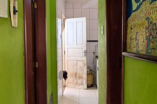 Corredor de casa para alugar com 2 quartos, 70m² em Vigário Geral, Rio de Janeiro