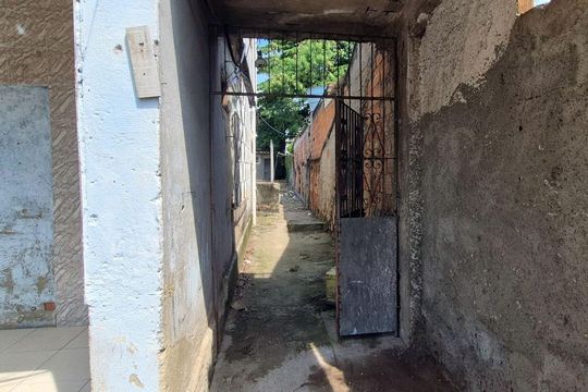 Acesso de casa para alugar com 2 quartos, 70m² em Vigário Geral, Rio de Janeiro