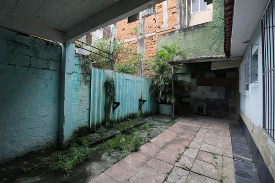 Quintal de casa de condomínio à venda com 2 quartos, 150m² em Curicica, Rio de Janeiro
