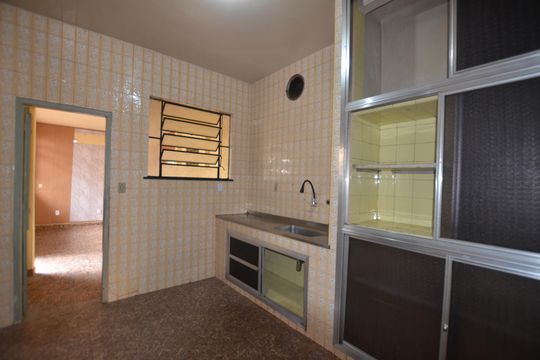 Cozinha de casa para alugar com 1 quarto, 45m² em Osvaldo Cruz, Rio de Janeiro