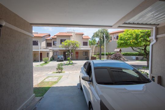 Garagem de casa de condomínio à venda com 3 quartos, 110m² em Jardim Bela Vista, Sumaré