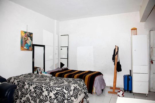Studio - Sala / Quarto / Cozinha de kitnet/studio para alugar com 1 quarto, 30m² em Centro Histórico, Porto Alegre
