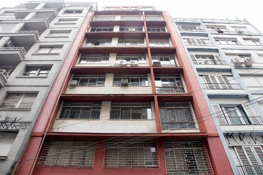 Fachada de kitnet/studio para alugar com 1 quarto, 30m² em Centro Histórico, Porto Alegre