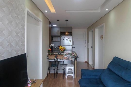 Sala/Cozinha de apartamento à venda com 2 quartos, 38m² em Vila Tolstoi, São Paulo
