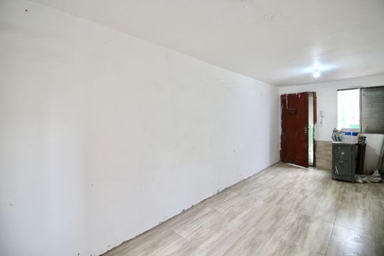 Sala de apartamento para alugar com 2 quartos, 56m² em Conjunto Residencial José Bonifácio, São Paulo