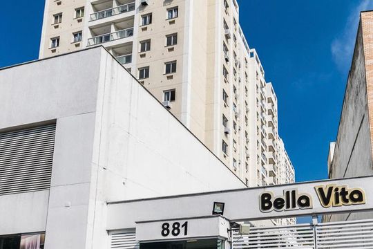 Fachada do Condomínio de apartamento para alugar com 3 quartos, 60m² em Madureira, Rio de Janeiro