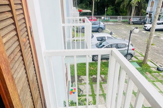 Varanda de casa de condomínio para alugar com 3 quartos, 110m² em Jardim Barbacena, Cotia