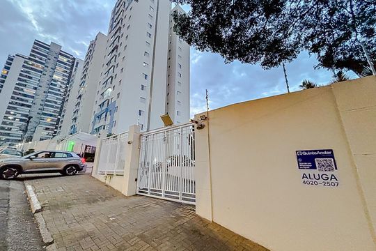 Fachada com Placa de apartamento para alugar com 3 quartos, 65m² em Chácara Seis de Outubro, São Paulo