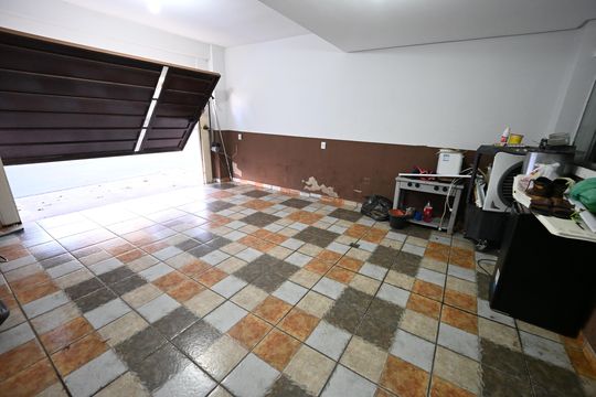 Casa à venda com 3 quartos, 330m² em Residencial Monte Carlo, Goiânia