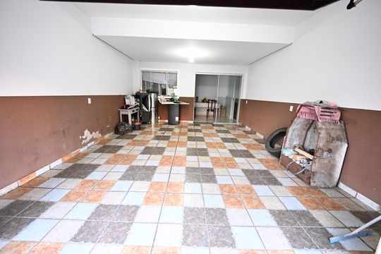 Casa à venda com 3 quartos, 330m² em Residencial Monte Carlo, Goiânia