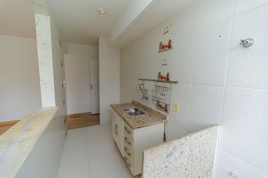 Cozinha de apartamento para alugar com 2 quartos, 42m² em Campo Grande, Rio de Janeiro