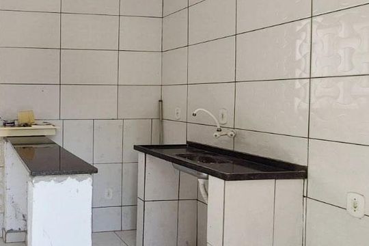Cozinha de kitnet/studio para alugar com 1 quarto, 30m² em Vigário Geral, Rio de Janeiro