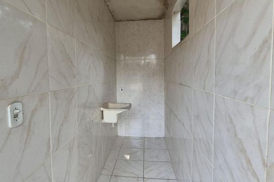 Área de Serviço de kitnet/studio para alugar com 1 quarto, 30m² em Vigário Geral, Rio de Janeiro