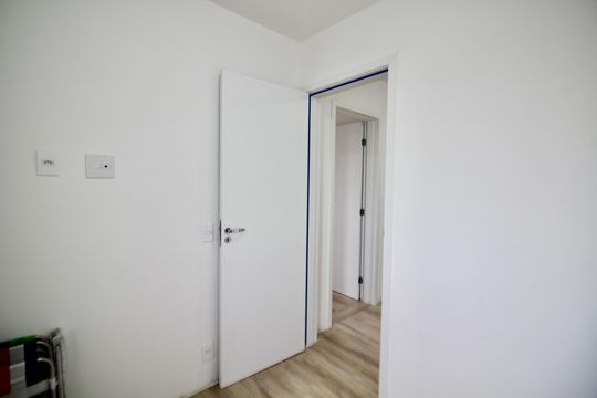 Quarto 1 de apartamento à venda com 2 quartos, 42m² em Itaquera, São Paulo