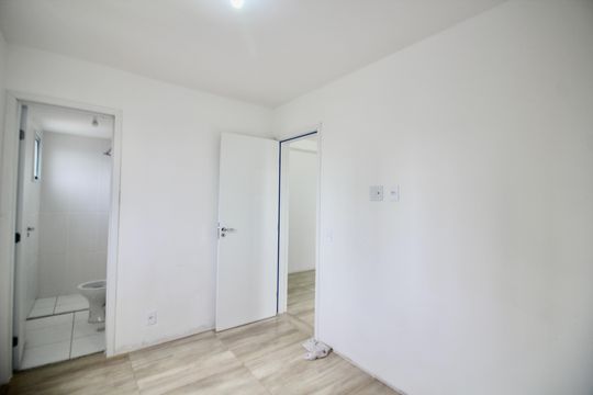 Suite 1 de apartamento à venda com 2 quartos, 42m² em Itaquera, São Paulo