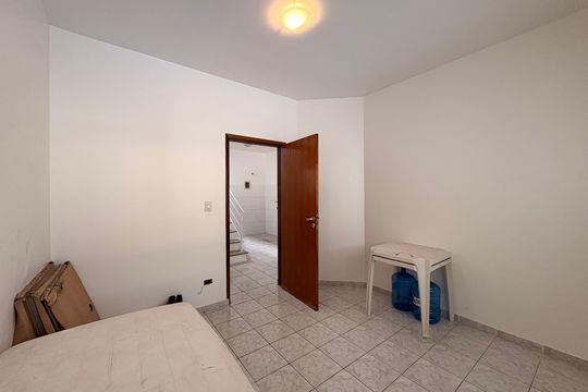 Quarto de Serviço de casa para alugar com 4 quartos, 250m² em Santa Maria, Santo André