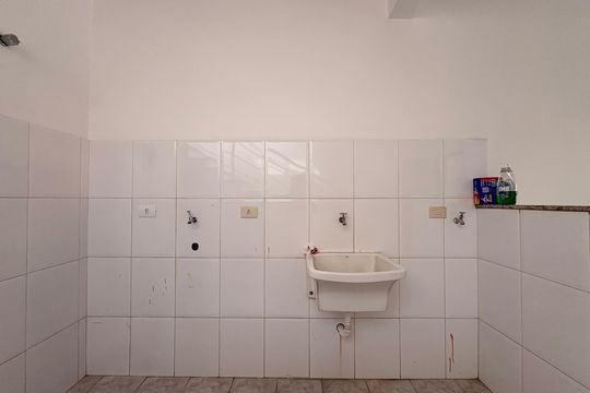 Lavanderia de casa para alugar com 4 quartos, 250m² em Santa Maria, Santo André