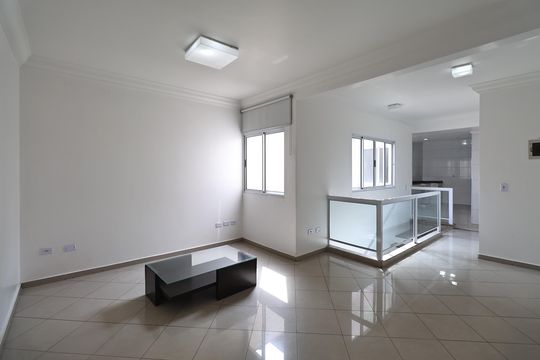 Casa para alugar com 4 quartos, 250m² em Santa Maria, Santo André