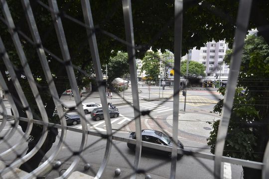 Sala de apartamento para alugar com 2 quartos, 68m² em Tijuca, Rio de Janeiro