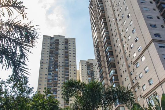 Vista da Rua de apartamento para alugar com 2 quartos, 68m² em Jardim Esperanca, Barueri