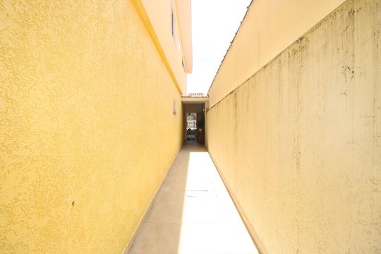 Corredor de casa à venda com 3 quartos, 149m² em Cidade Líder, São Paulo