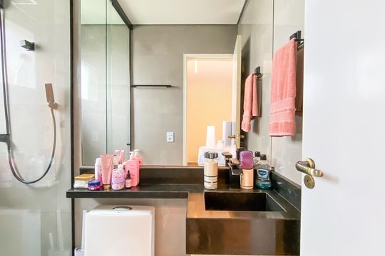 Banheiro da Suíte 1 de casa de condomínio à venda com 2 quartos, 60m² em Cidade Patriarca, São Paulo