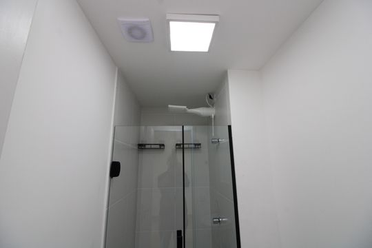 Banheiro de apartamento para alugar com 2 quartos, 28m² em Vila Granada, São Paulo