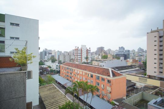 Sala - Vista de apartamento à venda com 2 quartos, 155m² em São João, Porto Alegre