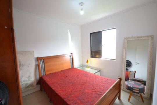 Quarto 1 de apartamento para alugar com 2 quartos, 57m² em Jardim Boa Vista (zona Oeste), São Paulo