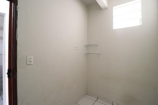 Quarto 1 de casa para alugar com 2 quartos, 60m² em Osvaldo Rezende, Uberlândia