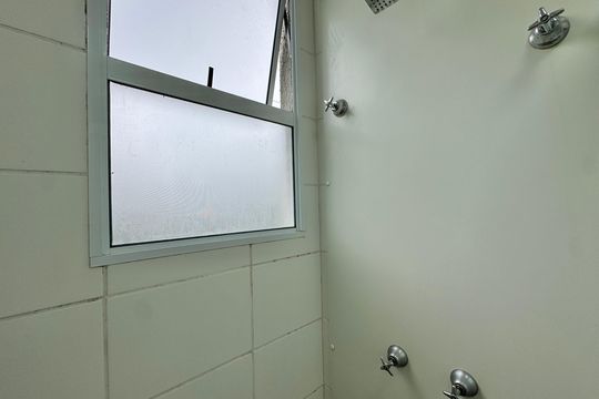 Banheiro Social de apartamento para alugar com 2 quartos, 66m² em Recreio dos Bandeirantes, Rio de Janeiro