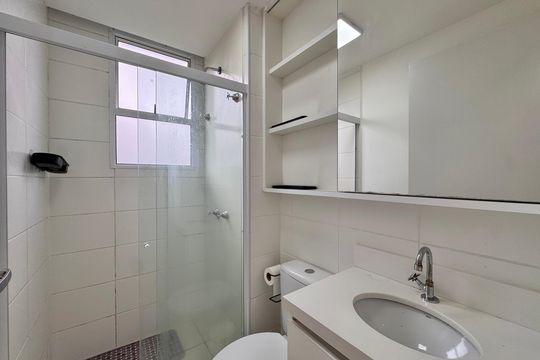 Banheiro Social de apartamento para alugar com 2 quartos, 66m² em Recreio dos Bandeirantes, Rio de Janeiro