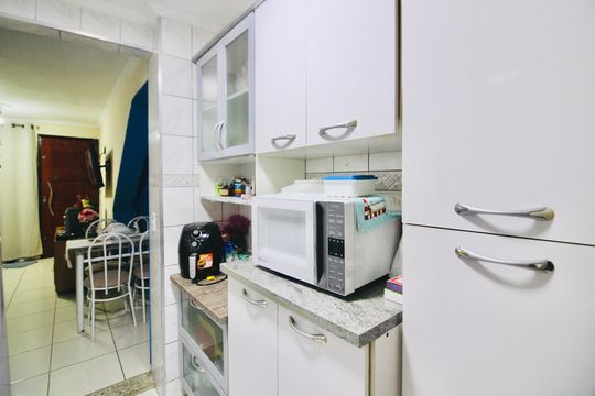 Cozinha de apartamento à venda com 2 quartos, 40m² em Vila Mara, São Paulo