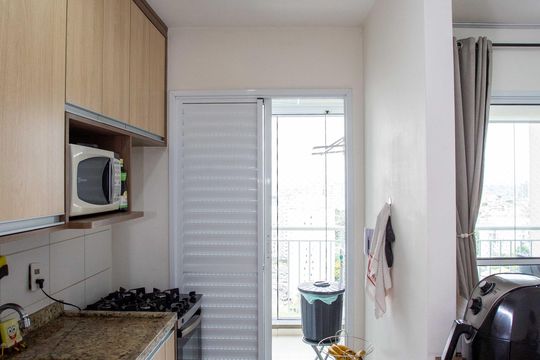 Cozinha de apartamento para alugar com 2 quartos, 63m² em Vila Moraes, São Paulo