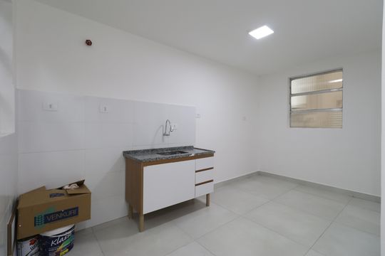 Cozinha e Área de Serviço de apartamento à venda com 3 quartos, 100m² em Bom Retiro, São Paulo