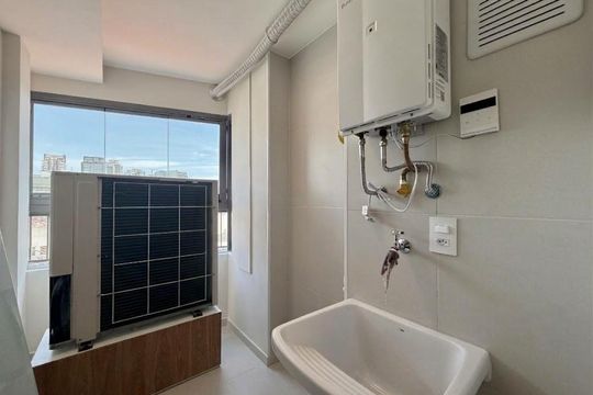 Área de Serviço de apartamento para alugar com 2 quartos, 107m² em Jardim das Acacias, São Paulo