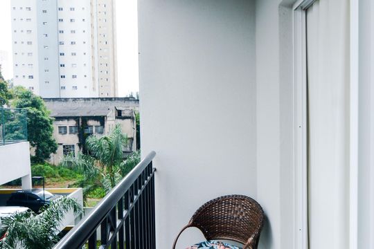 Varanda  de apartamento para alugar com 2 quartos, 54m² em Vila Augusta, Guarulhos