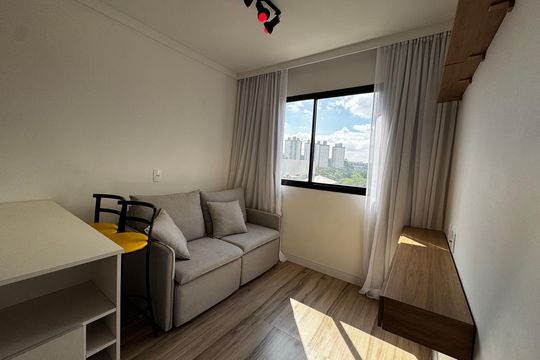 Sala de apartamento para alugar com 1 quarto, 26m² em Metalúrgicos, Osasco