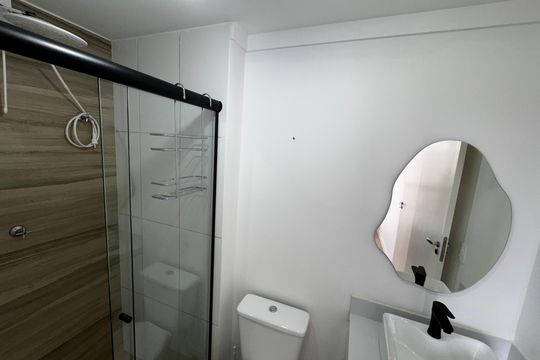 Banheiro da Suíte de apartamento para alugar com 1 quarto, 26m² em Metalúrgicos, Osasco