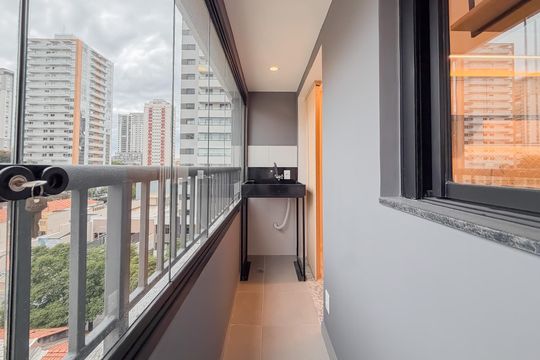 Varanda de kitnet/studio para alugar com 1 quarto, 26m² em Ipiranga, São Paulo