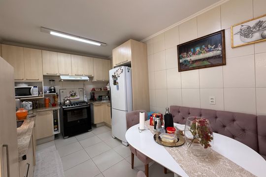 Cozinha de casa para alugar com 3 quartos, 150m² em Jardim Iris, São Paulo