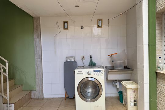 Área de Serviço de casa para alugar com 3 quartos, 150m² em Jardim Iris, São Paulo