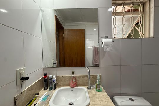 Banheiro Suíte de casa para alugar com 4 quartos, 150m² em Jardim Iris, São Paulo