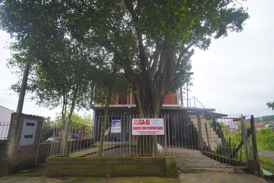 Fachada de casa para alugar com 2 quartos, 80m² em Vila Nova, Novo Hamburgo