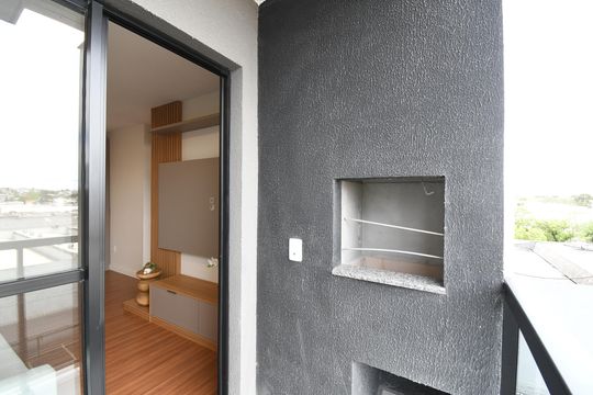Sacada com churrasqueira de apartamento para alugar com 2 quartos, 48m² em Hauer, Curitiba