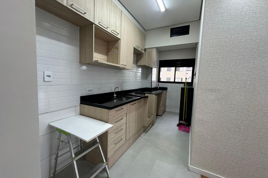 Cozinha de apartamento para alugar com 2 quartos, 54m² em Jardim Belval, Barueri
