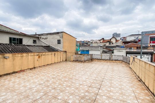 Varanda  de casa para alugar com 3 quartos, 226m² em Vila Ré, São Paulo